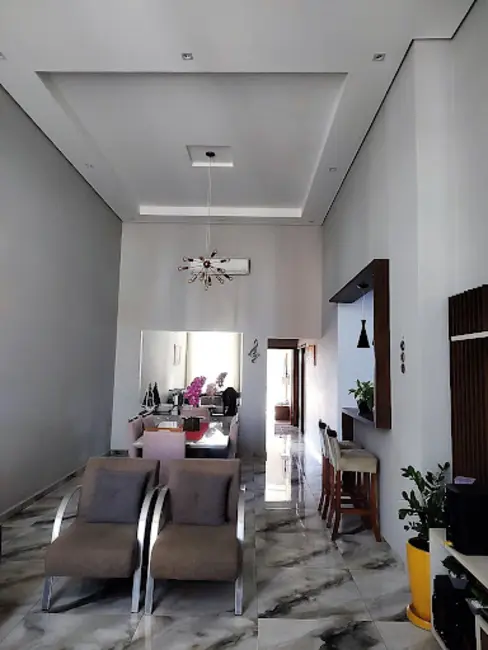 Foto 2 de Casa de Condomínio com 3 quartos à venda e para alugar, 300m2 em Wanel Ville, Sorocaba - SP