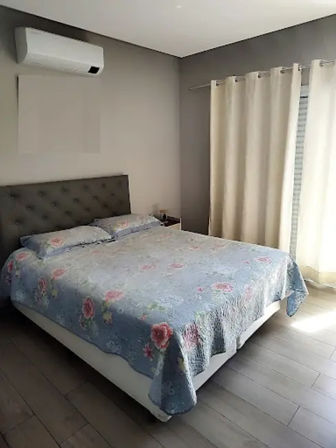 Casa de Condomínio com 3 quartos à venda e para alugar, 300m2 em Wanel Ville, Sorocaba - SP - imagem 4 Foto 4 de Casa de Condomínio com 3 quartos à venda e para alugar, 300m2 em Wanel Ville, Sorocaba - SP