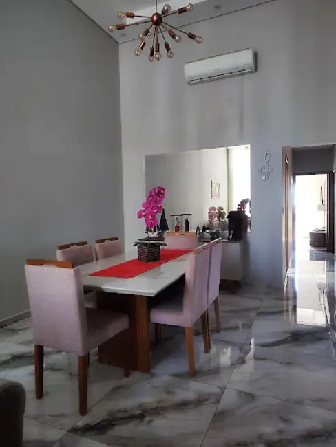 Foto 1 de Casa de Condomínio com 3 quartos à venda e para alugar, 300m2 em Wanel Ville, Sorocaba - SP