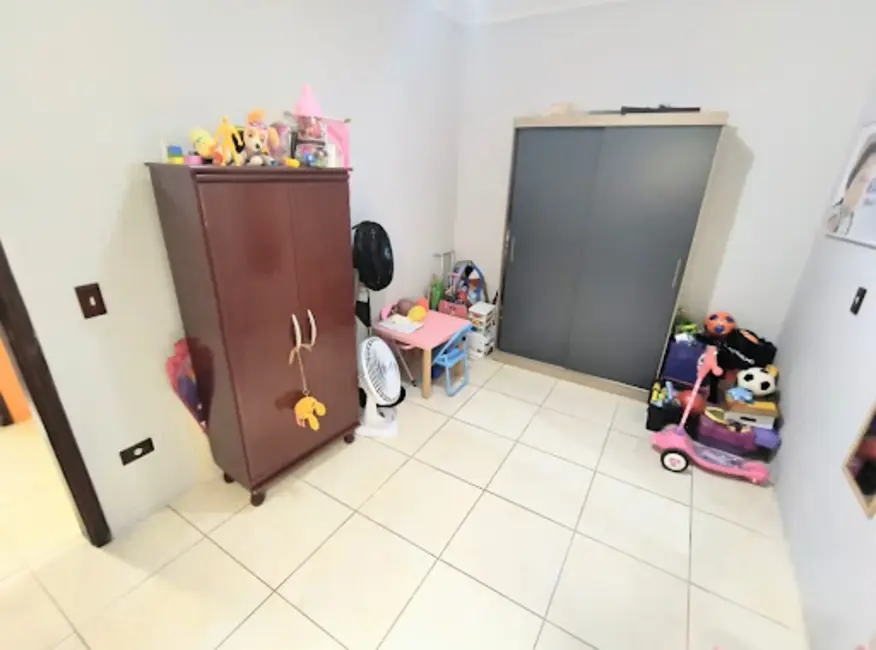 Casa com 3 quartos à venda, 150m2 em Jardim Wanel Ville V, Sorocaba - SP - imagem 8 Foto 8 de Casa com 3 quartos à venda, 150m2 em Jardim Wanel Ville V, Sorocaba - SP