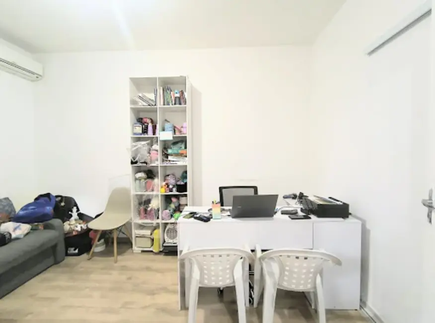 Sobrado com 3 quartos à venda, 170m2 em Conjunto Habitacional Júlio de Mesquita Filho, Sorocaba - SP - imagem 7 Foto 7 de Sobrado com 3 quartos à venda, 170m2 em Conjunto Habitacional Júlio de Mesquita Filho, Sorocaba - SP