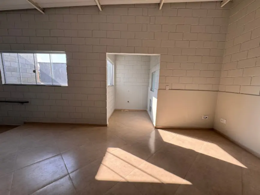 Sala Comercial para alugar, 200m2 em Jardim Wanel Ville IV, Sorocaba - SP - imagem 8 Foto 8 de Sala Comercial para alugar, 200m2 em Jardim Wanel Ville IV, Sorocaba - SP