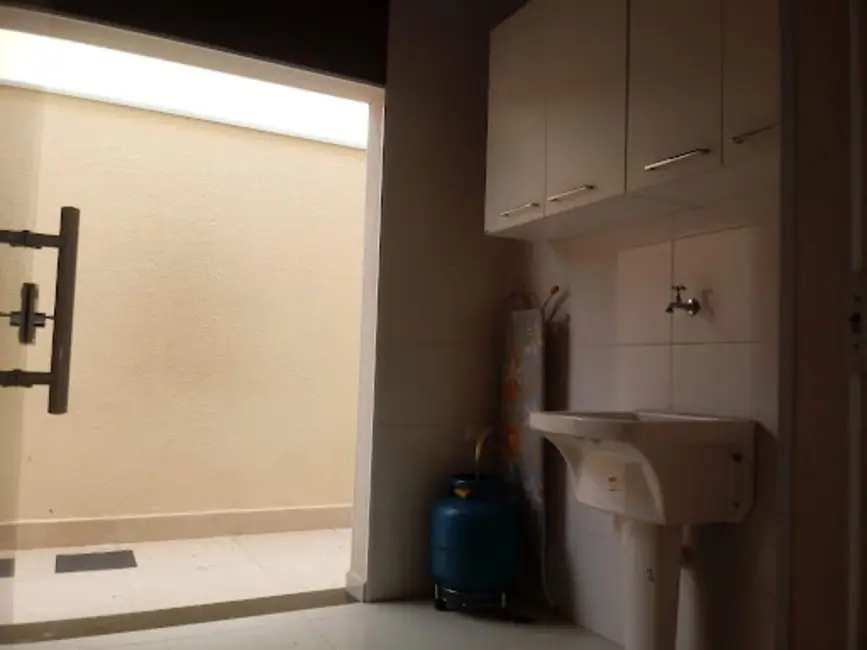 Casa de Condomínio com 3 quartos à venda e para alugar, 200m2 em Wanel Ville, Sorocaba - SP - imagem 4 Foto 4 de Casa de Condomínio com 3 quartos à venda e para alugar, 200m2 em Wanel Ville, Sorocaba - SP