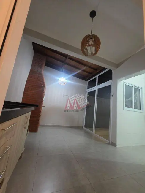 Casa de Condomínio com 3 quartos à venda e para alugar, 200m2 em Wanel Ville, Sorocaba - SP - imagem 8 Foto 8 de Casa de Condomínio com 3 quartos à venda e para alugar, 200m2 em Wanel Ville, Sorocaba - SP