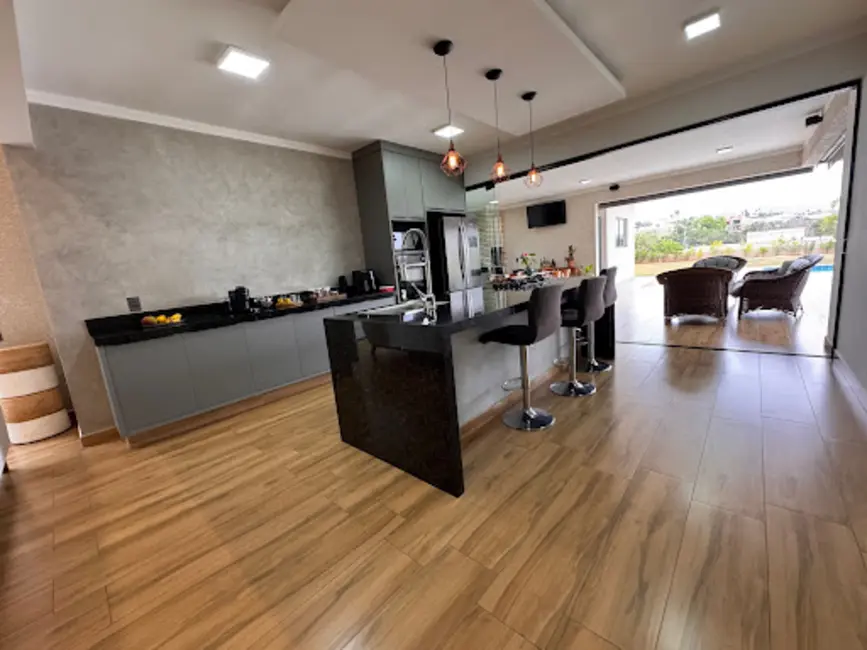 Foto 4 de Casa de Condomínio com 3 quartos à venda, 1000m2 em Aracoiaba Da Serra - SP