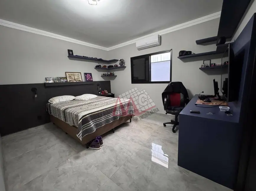Casa de Condomínio com 3 quartos à venda, 300m2 em Wanel Ville, Sorocaba - SP - imagem 9 Foto 9 de Casa de Condomínio com 3 quartos à venda, 300m2 em Wanel Ville, Sorocaba - SP