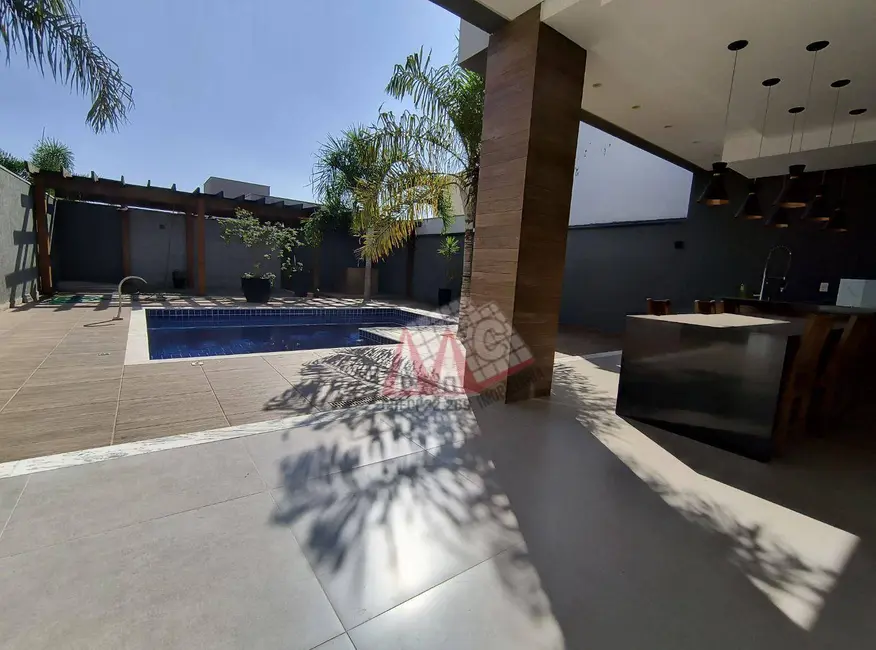 Sobrado com 3 quartos à venda, 300m2 em Wanel Ville, Sorocaba - SP - imagem 5 Foto 5 de Sobrado com 3 quartos à venda, 300m2 em Wanel Ville, Sorocaba - SP