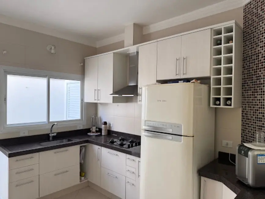Casa de Condomínio com 3 quartos à venda, 250m2 em Wanel Ville, Sorocaba - SP - imagem 9 Foto 9 de Casa de Condomínio com 3 quartos à venda, 250m2 em Wanel Ville, Sorocaba - SP
