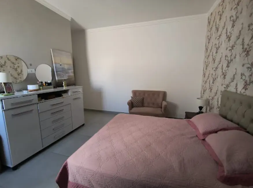 Casa de Condomínio com 3 quartos à venda, 200m2 em Wanel Ville, Sorocaba - SP - imagem 8 Foto 8 de Casa de Condomínio com 3 quartos à venda, 200m2 em Wanel Ville, Sorocaba - SP