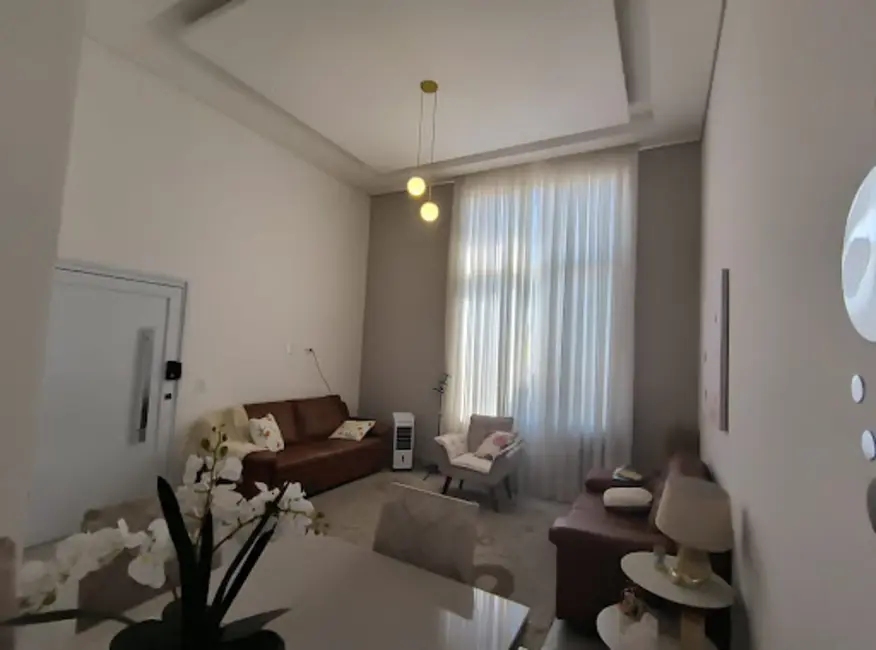 Casa de Condomínio com 3 quartos à venda, 200m2 em Wanel Ville, Sorocaba - SP - imagem 2 Foto 2 de Casa de Condomínio com 3 quartos à venda, 200m2 em Wanel Ville, Sorocaba - SP
