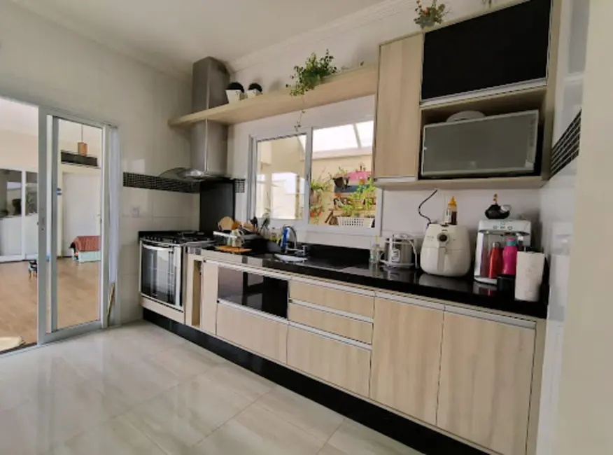 Casa de Condomínio com 3 quartos à venda, 300m2 em Wanel Ville, Sorocaba - SP - imagem 7 Foto 7 de Casa de Condomínio com 3 quartos à venda, 300m2 em Wanel Ville, Sorocaba - SP