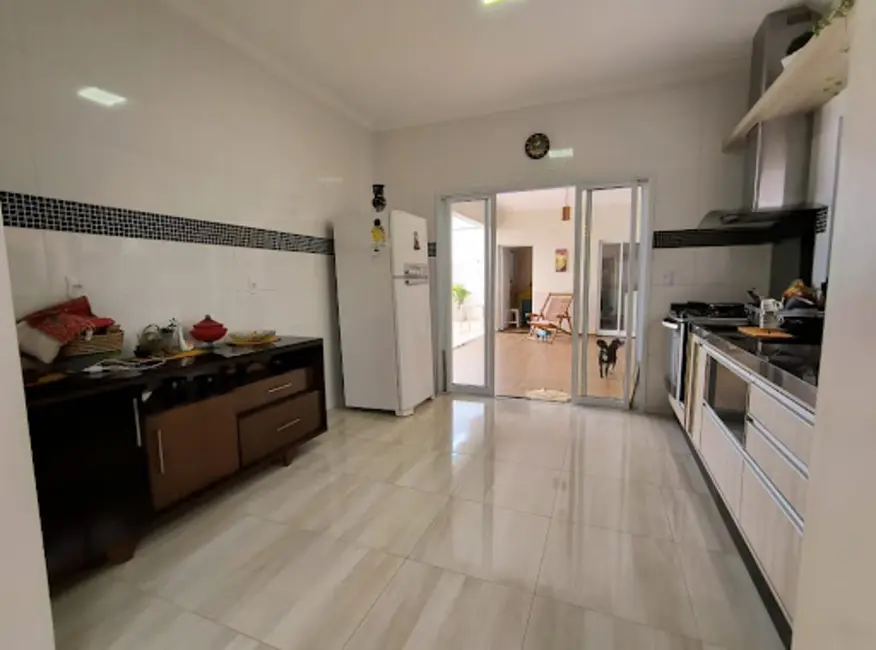 Casa de Condomínio com 3 quartos à venda, 300m2 em Wanel Ville, Sorocaba - SP - imagem 8 Foto 8 de Casa de Condomínio com 3 quartos à venda, 300m2 em Wanel Ville, Sorocaba - SP