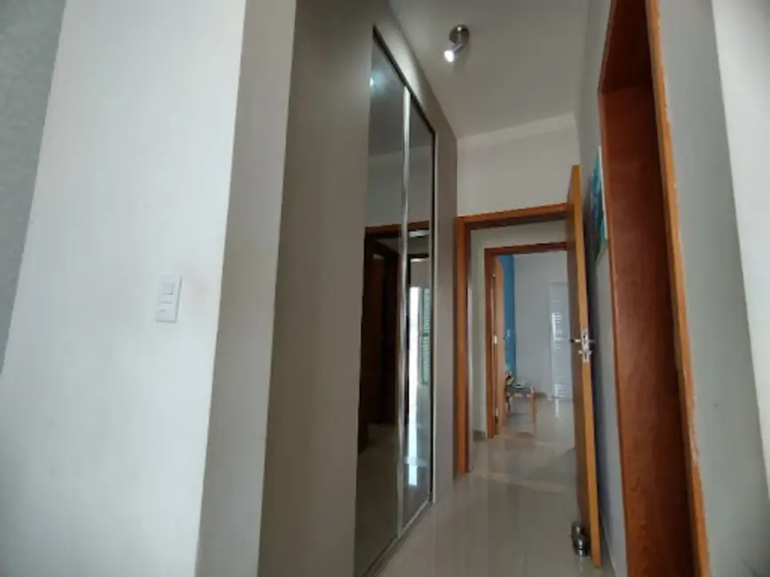 Sobrado com 3 quartos à venda e para alugar, 200m2 em Wanel Ville, Sorocaba - SP - imagem 7 Foto 7 de Sobrado com 3 quartos à venda e para alugar, 200m2 em Wanel Ville, Sorocaba - SP