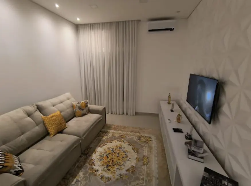 Casa de Condomínio com 3 quartos à venda, 200m2 em Wanel Ville, Sorocaba - SP - imagem 2 Foto 2 de Casa de Condomínio com 3 quartos à venda, 200m2 em Wanel Ville, Sorocaba - SP
