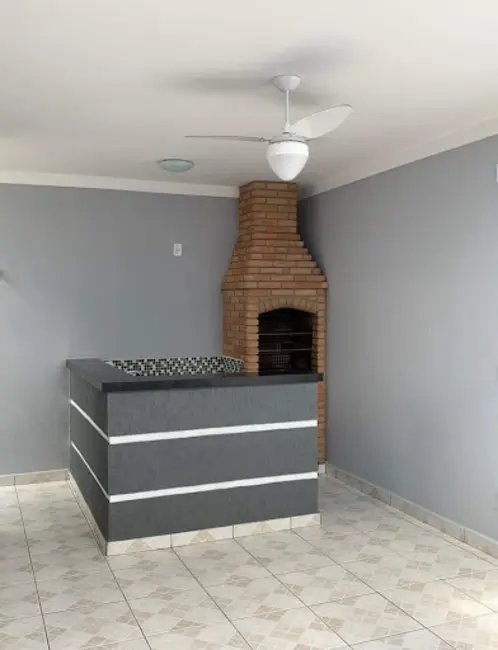 Casa de Condomínio com 3 quartos para alugar, 200m2 em Wanel Ville, Sorocaba - SP - imagem 8 Foto 8 de Casa de Condomínio com 3 quartos para alugar, 200m2 em Wanel Ville, Sorocaba - SP