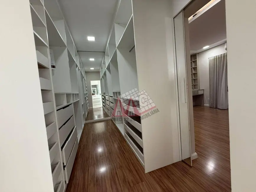 Sobrado com 3 quartos à venda e para alugar, 600m2 em Brigadeiro Tobias, Sorocaba - SP - imagem 5 Foto 5 de Sobrado com 3 quartos à venda e para alugar, 600m2 em Brigadeiro Tobias, Sorocaba - SP