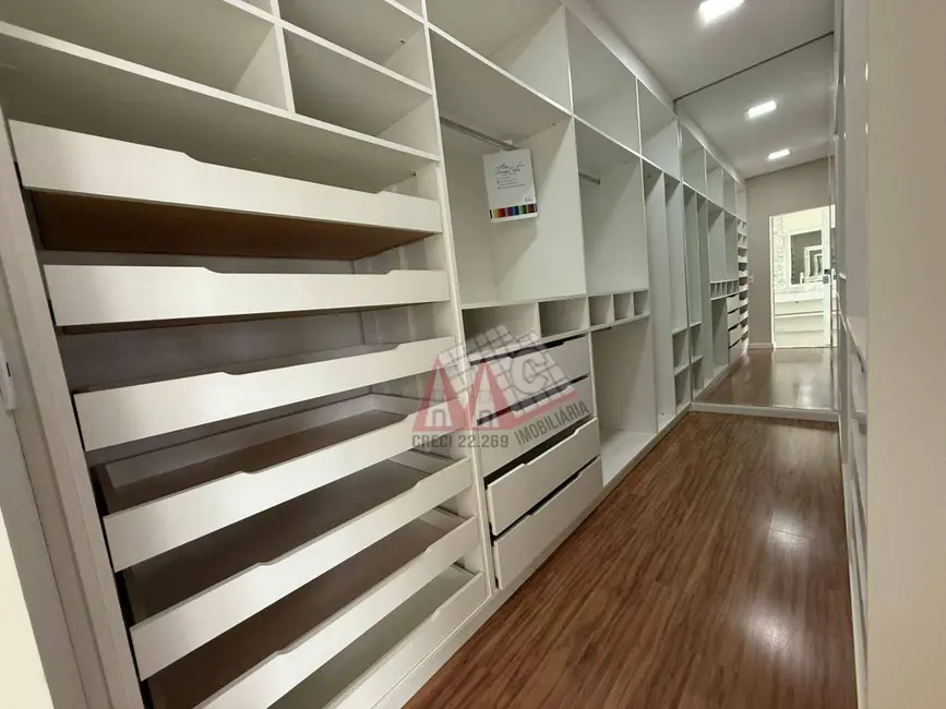 Sobrado com 3 quartos à venda e para alugar, 600m2 em Brigadeiro Tobias, Sorocaba - SP - imagem 4 Foto 4 de Sobrado com 3 quartos à venda e para alugar, 600m2 em Brigadeiro Tobias, Sorocaba - SP