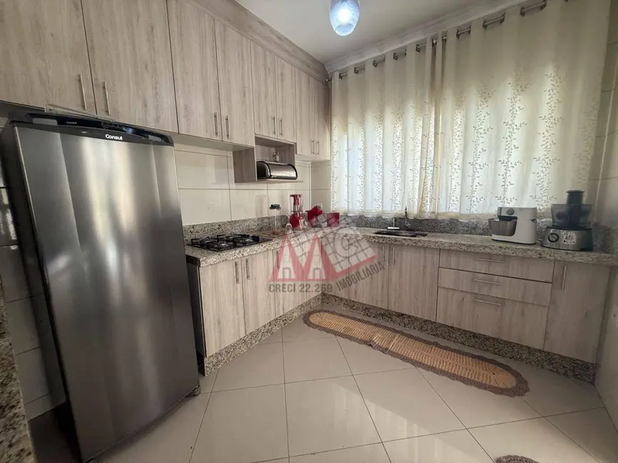 Sobrado com 4 quartos à venda, 200m2 em Wanel Ville, Sorocaba - SP - imagem 7 Foto 7 de Sobrado com 4 quartos à venda, 200m2 em Wanel Ville, Sorocaba - SP