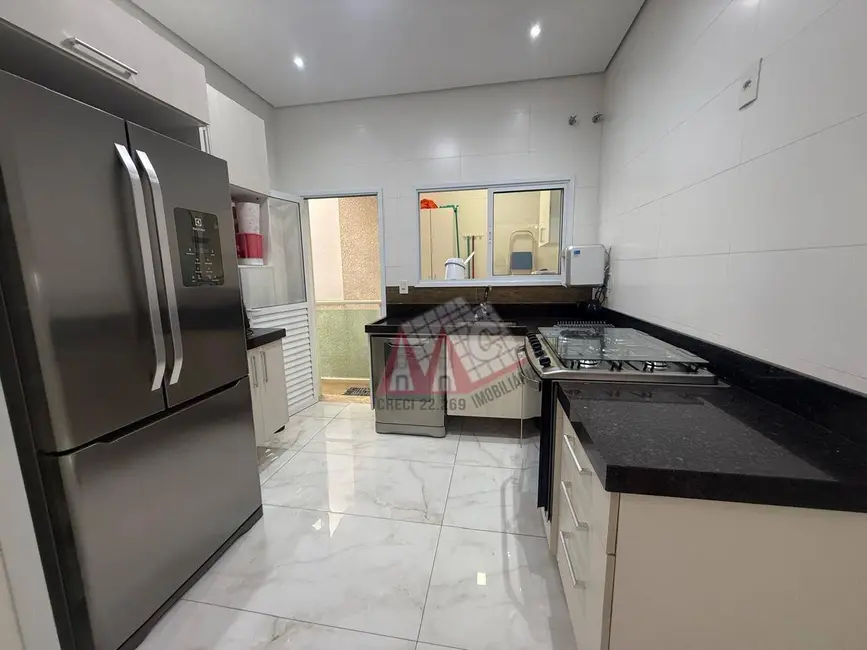 Sobrado com 3 quartos à venda, 250m2 em Wanel Ville, Sorocaba - SP - imagem 8 Foto 8 de Sobrado com 3 quartos à venda, 250m2 em Wanel Ville, Sorocaba - SP