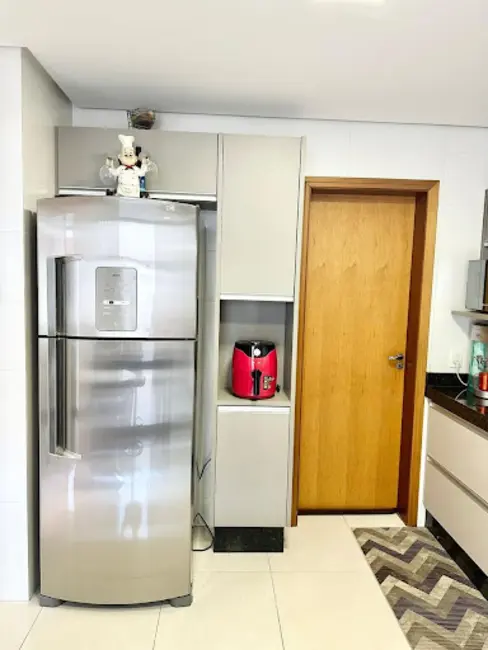 Foto 8 de Sobrado com 3 quartos à venda e para alugar, 200m2 em Wanel Ville, Sorocaba - SP