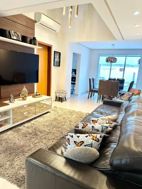 Foto 6 de Sobrado com 3 quartos à venda e para alugar, 200m2 em Wanel Ville, Sorocaba - SP