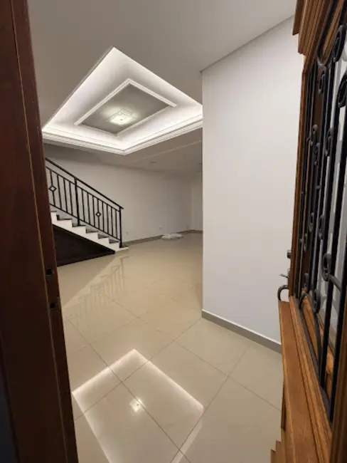 Foto 1 de Sobrado com 4 quartos à venda, 250m2 em Sorocaba - SP