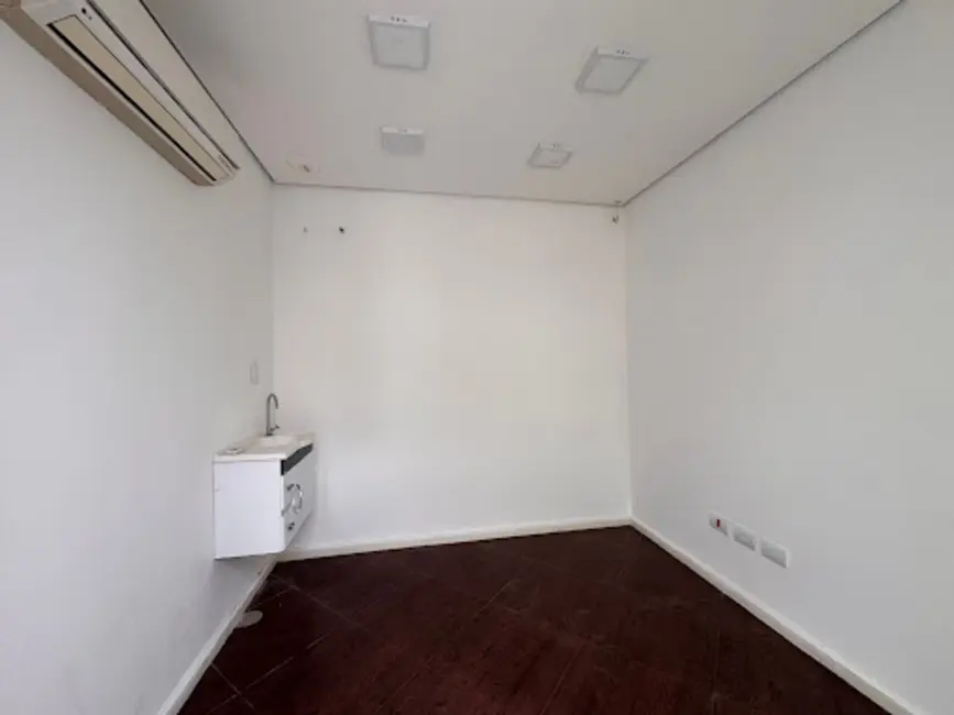 Foto 9 de Sala Comercial à venda e para alugar, 132m2 em Vila Augusta, Sorocaba - SP