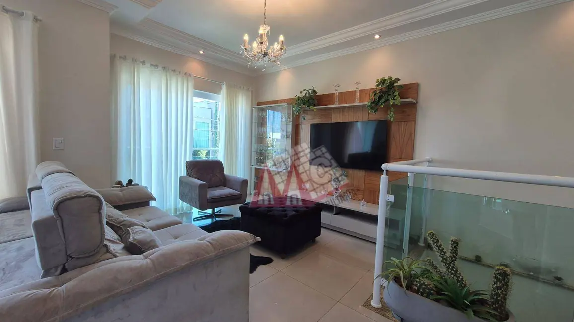 Casa de Condomínio com 3 quartos à venda, 200m2 em Wanel Ville, Sorocaba - SP - imagem 7 Foto 7 de Casa de Condomínio com 3 quartos à venda, 200m2 em Wanel Ville, Sorocaba - SP