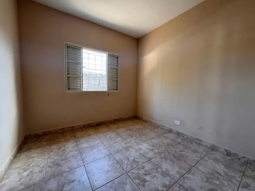 Foto 4 de Casa com 3 quartos à venda, 283m2 em Aracoiaba Da Serra - SP