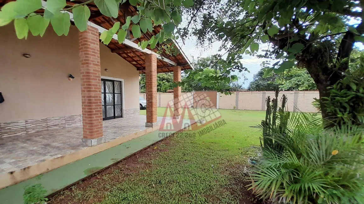 Foto 2 de Chácara com 3 quartos à venda, 1000m2 em Aracoiaba Da Serra - SP