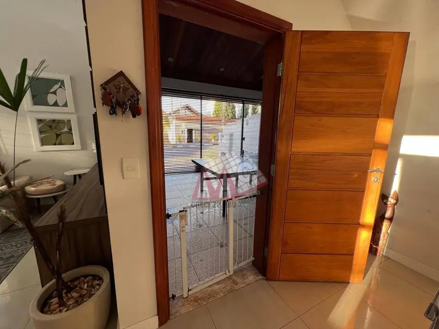Sobrado com 3 quartos à venda, 342m2 em Jardim Ibiti do Paço, Sorocaba - SP - imagem 6 Foto 6 de Sobrado com 3 quartos à venda, 342m2 em Jardim Ibiti do Paço, Sorocaba - SP