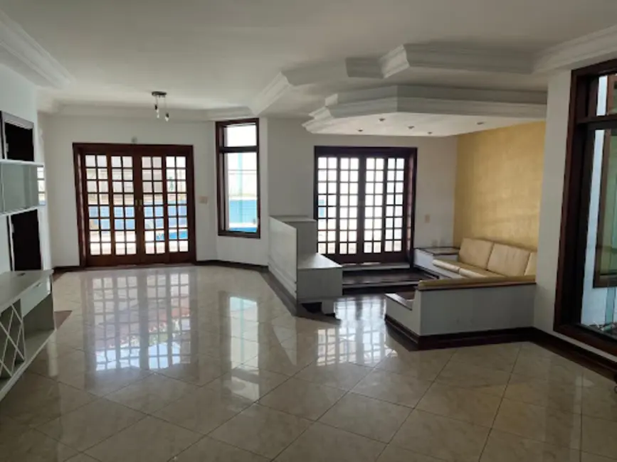 Sobrado com 4 quartos à venda, 375m2 em Iporanga, Sorocaba - SP - imagem 4 Foto 4 de Sobrado com 4 quartos à venda, 375m2 em Iporanga, Sorocaba - SP