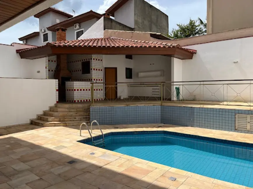 Sobrado com 4 quartos à venda, 375m2 em Iporanga, Sorocaba - SP - imagem 1 Foto 1 de Sobrado com 4 quartos à venda, 375m2 em Iporanga, Sorocaba - SP
