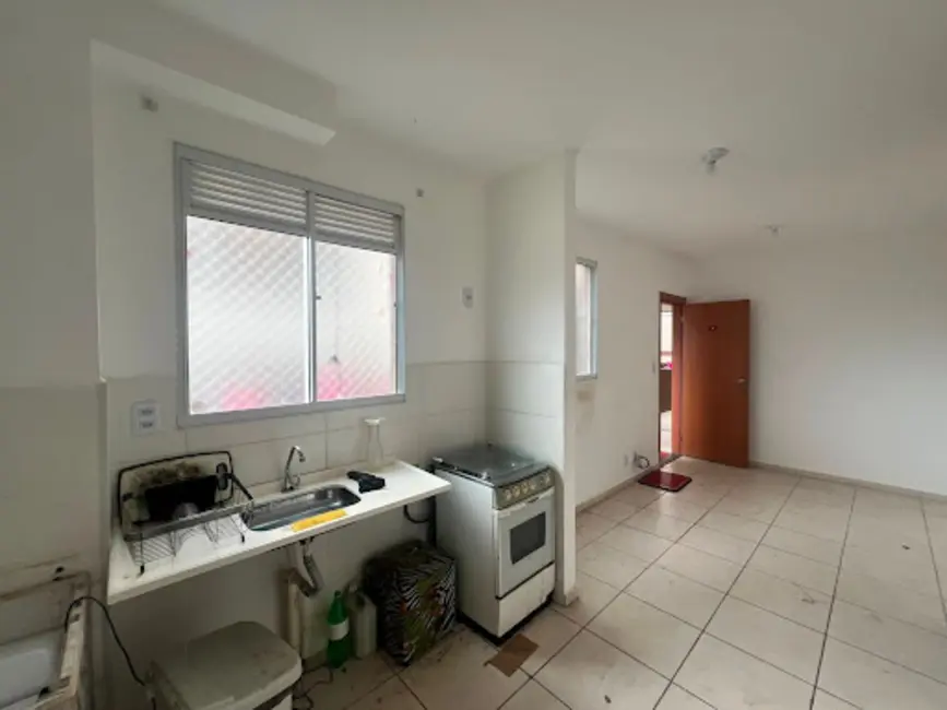 Foto 3 de Apartamento com 2 quartos para alugar, 42m2 em Jardim Piazza di Roma, Sorocaba - SP