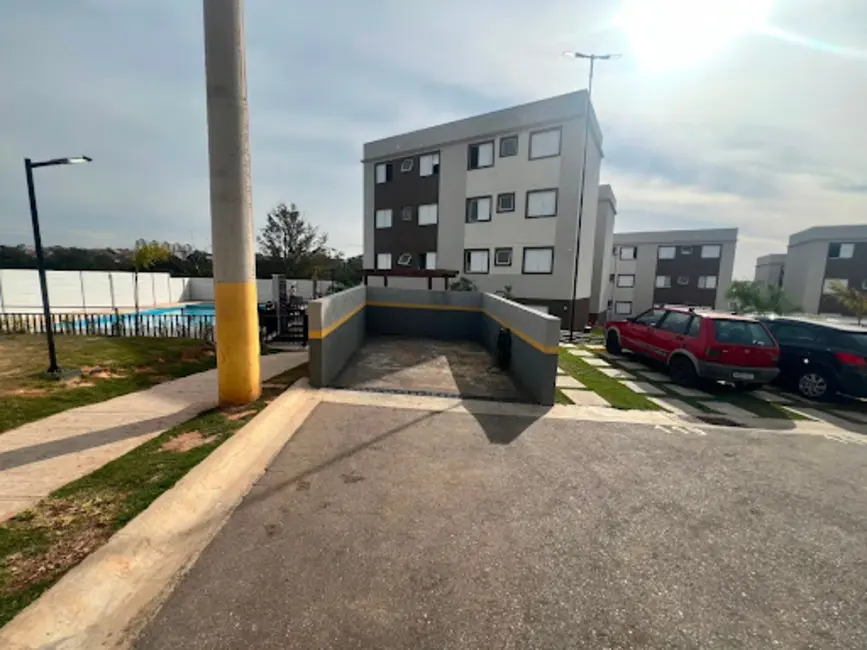 Foto 1 de Apartamento com 2 quartos para alugar, 42m2 em Jardim Piazza di Roma, Sorocaba - SP