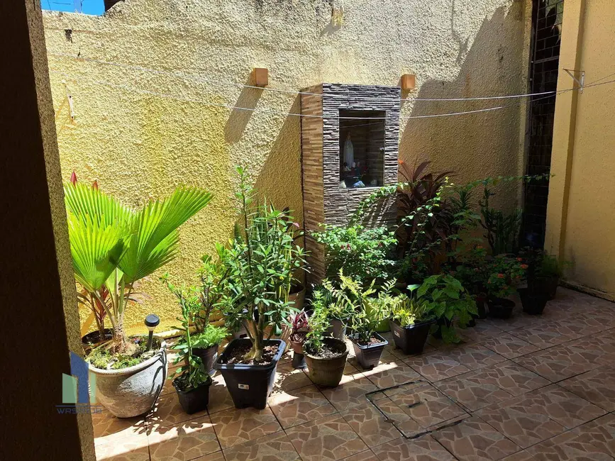 Casa com 3 quartos à venda, 145m2 em Vila Peri, Fortaleza - CE - imagem 3 Foto 3 de Casa com 3 quartos à venda, 145m2 em Vila Peri, Fortaleza - CE