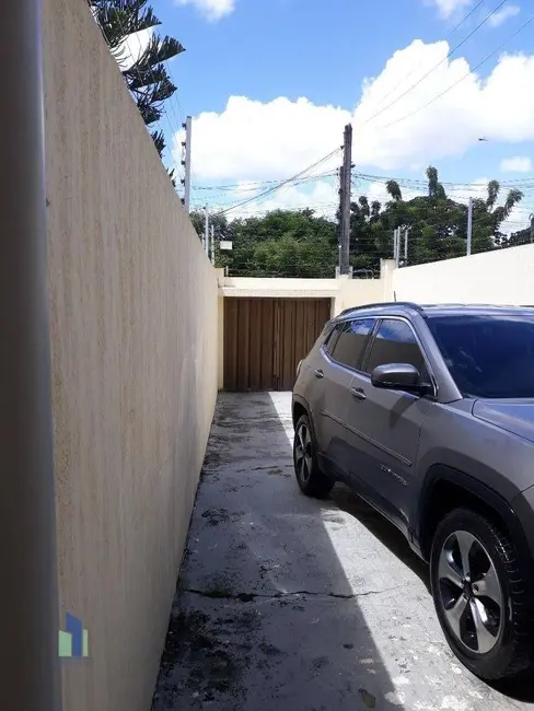 Foto 3 de Sobrado com 3 quartos à venda, 260m2 em São Bento, Fortaleza - CE