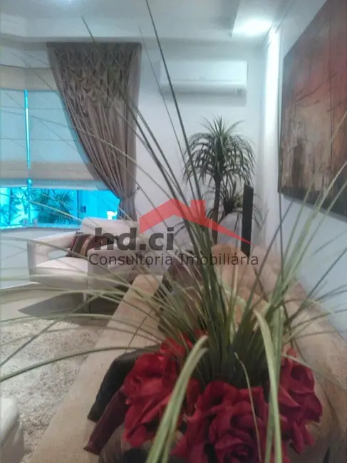 Foto 4 de Casa com 3 quartos à venda, 250m2 em Vila Mafra, São Paulo - SP
