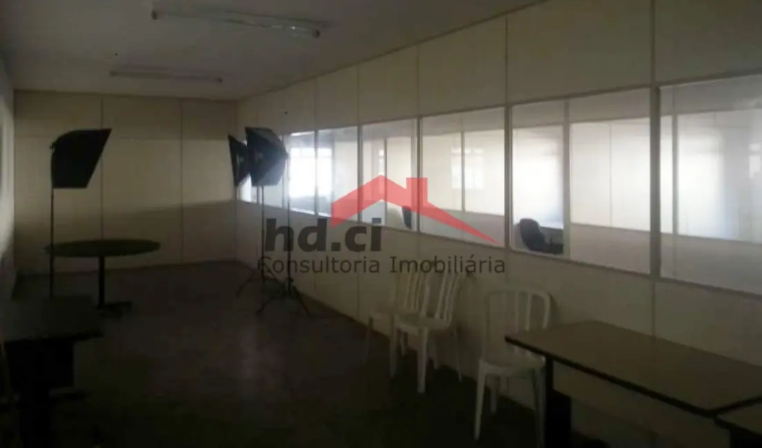Sala Comercial à venda, 1000m2 em Vila Marieta, São Paulo - SP - imagem 5 Foto 5 de Sala Comercial à venda, 1000m2 em Vila Marieta, São Paulo - SP