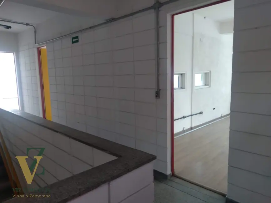 Foto 9 de Armazém / Galpão para alugar, 2022m2 em Barueri - SP