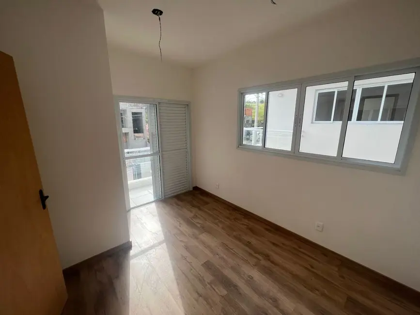 Sobrado com 3 quartos à venda, 132m2 em Cotia - SP - imagem 3 Foto 3 de Sobrado com 3 quartos à venda, 132m2 em Cotia - SP