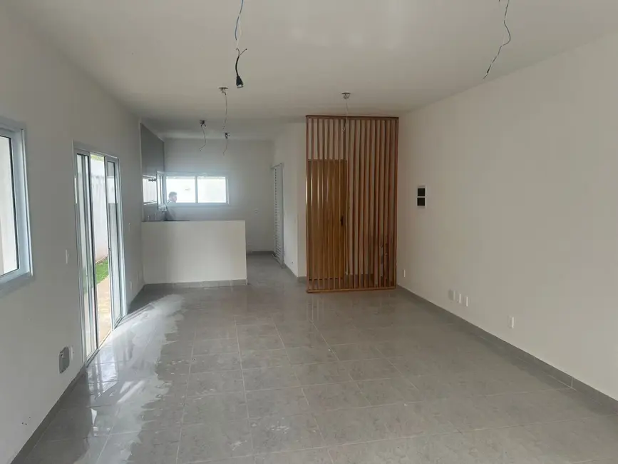 Sobrado com 3 quartos à venda, 132m2 em Cotia - SP - imagem 8 Foto 8 de Sobrado com 3 quartos à venda, 132m2 em Cotia - SP