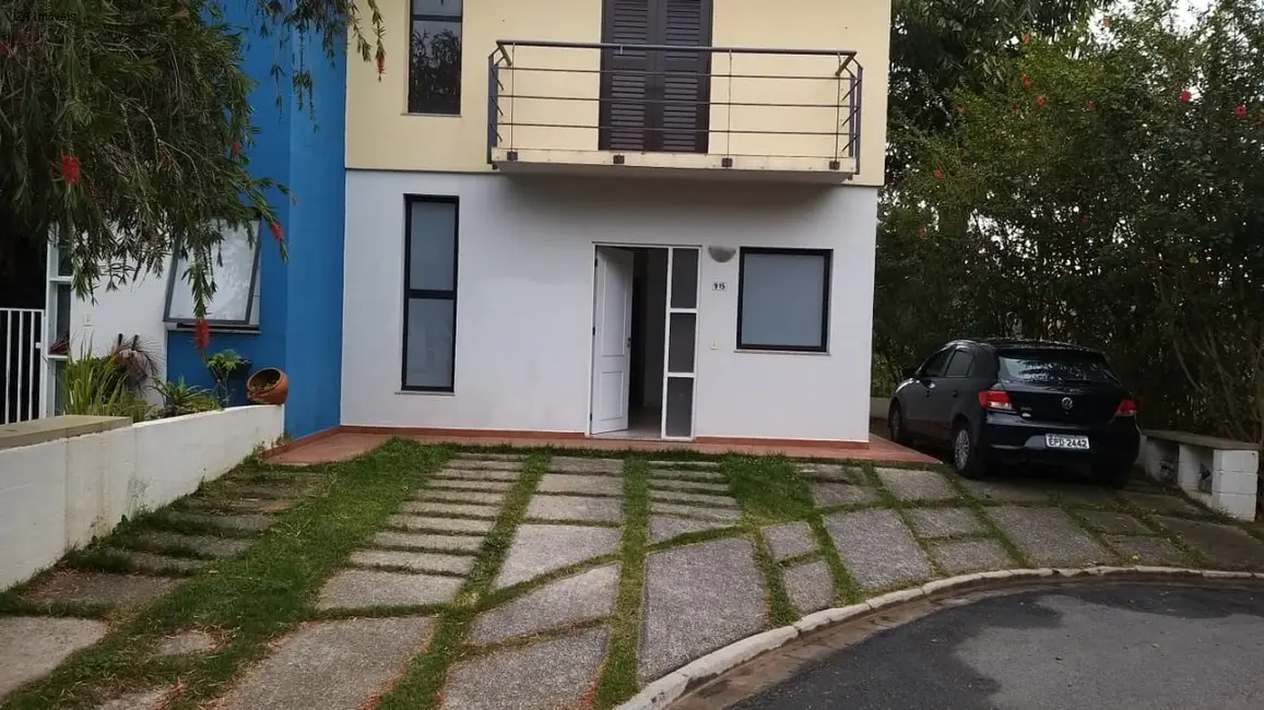 Casa em Condomínio para Locação - Cotia / SP no bairro Nakamura