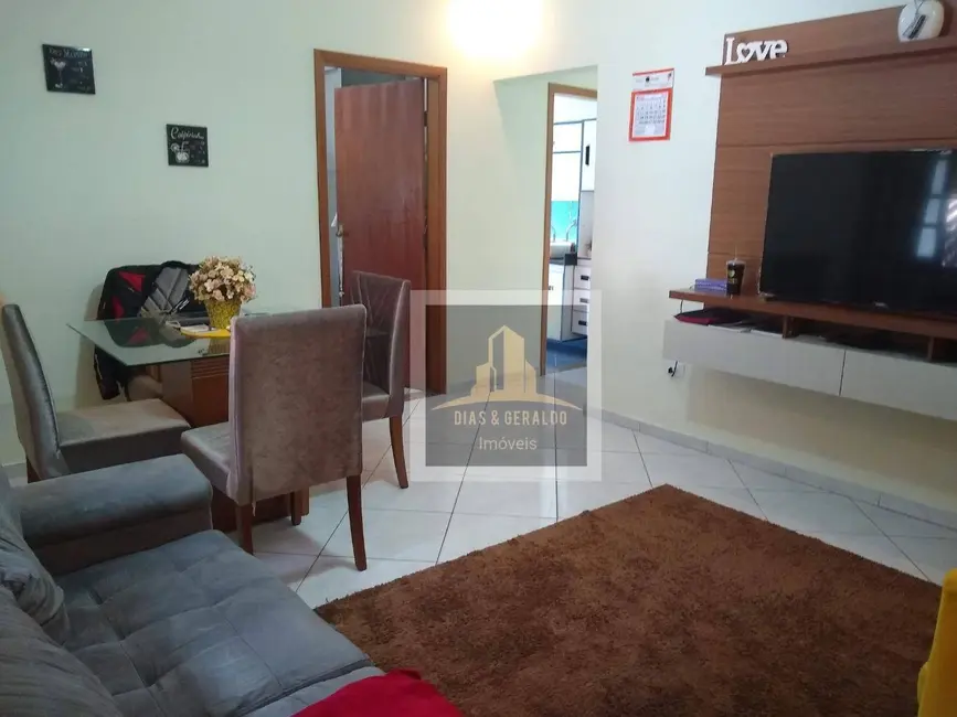 Casa com 4 quartos à venda, 300m2 em Sao Jose Dos Campos - SP - imagem 3 Foto 3 de Casa com 4 quartos à venda, 300m2 em Sao Jose Dos Campos - SP