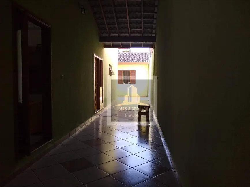 Foto 2 de Casa com 4 quartos à venda, 300m2 em Sao Jose Dos Campos - SP
