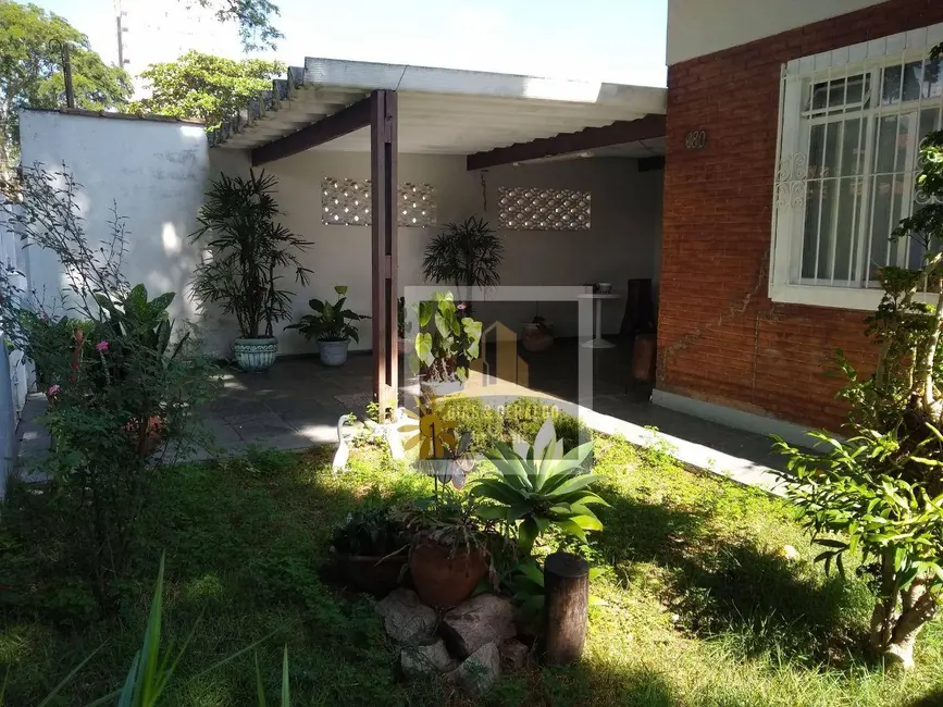 Foto 4 de Casa com 3 quartos à venda, 300m2 em Sao Jose Dos Campos - SP
