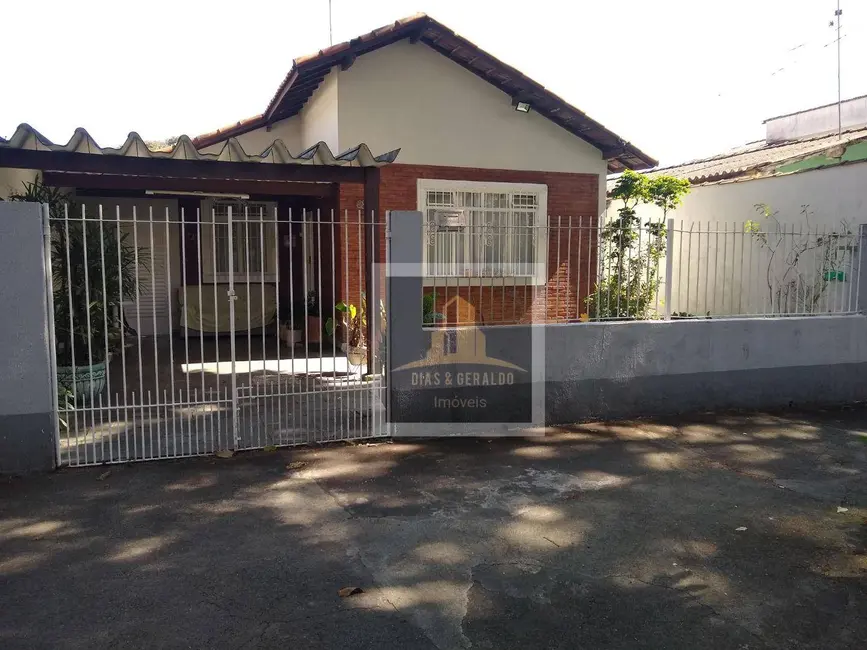 Foto 1 de Casa com 3 quartos à venda, 300m2 em Sao Jose Dos Campos - SP