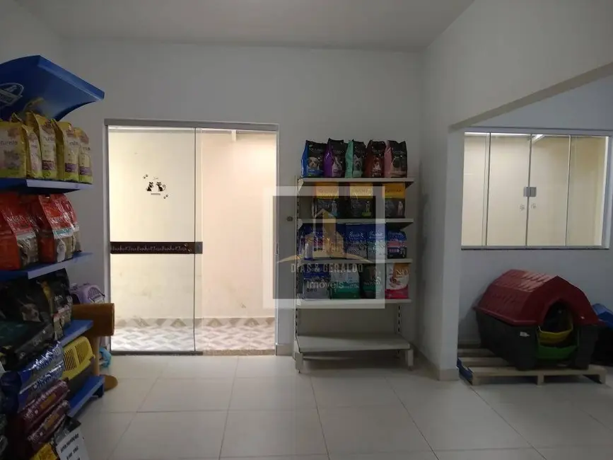 Foto 4 de Casa com 3 quartos à venda e para alugar, 300m2 em Sao Jose Dos Campos - SP