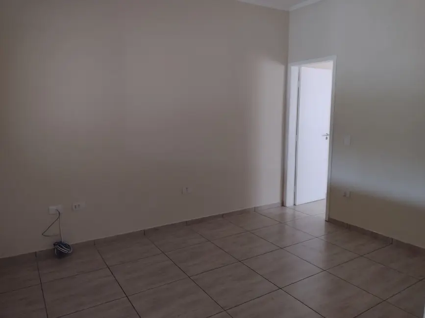 Foto 2 de Casa com 3 quartos à venda, 150m2 em Sao Jose Dos Campos - SP