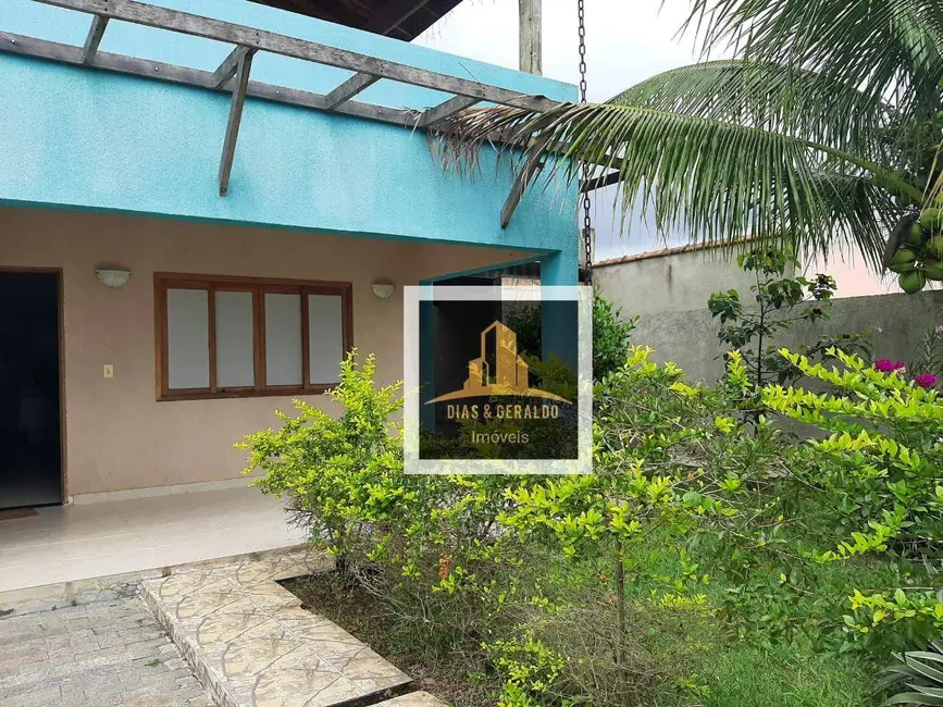 Foto 3 de Casa com 3 quartos à venda, 700m2 em Jardim Britânia, Caraguatatuba - SP